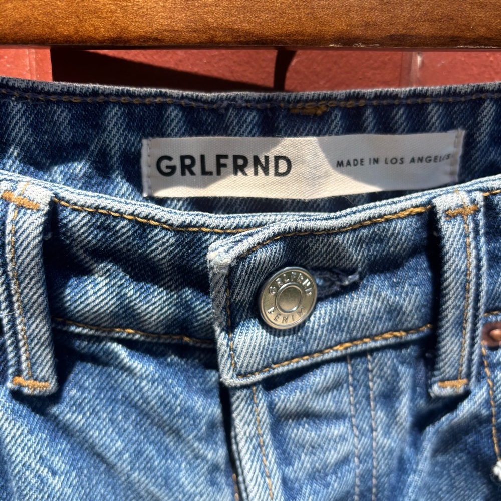 GRLFRND High Rise Blue Jeans with Vintage Distressing - Picture 3 of 7
